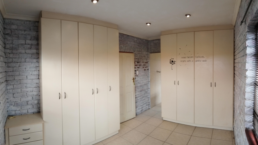 3 Bedroom Property for Sale in Azalea Park Eastern Cape